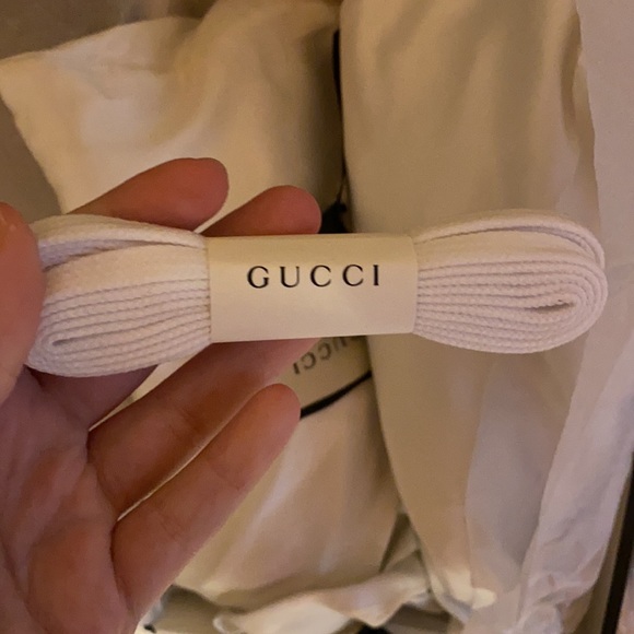 Gucci Ace Sneakers with Bee size 7 women’s - Picture 6 of 6